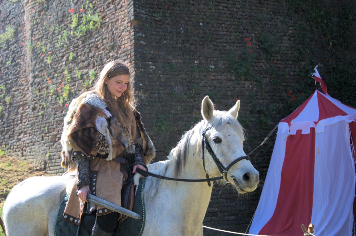 Средневековые фестивали в Европе: викинги, рыцари и прекрасные дамы.